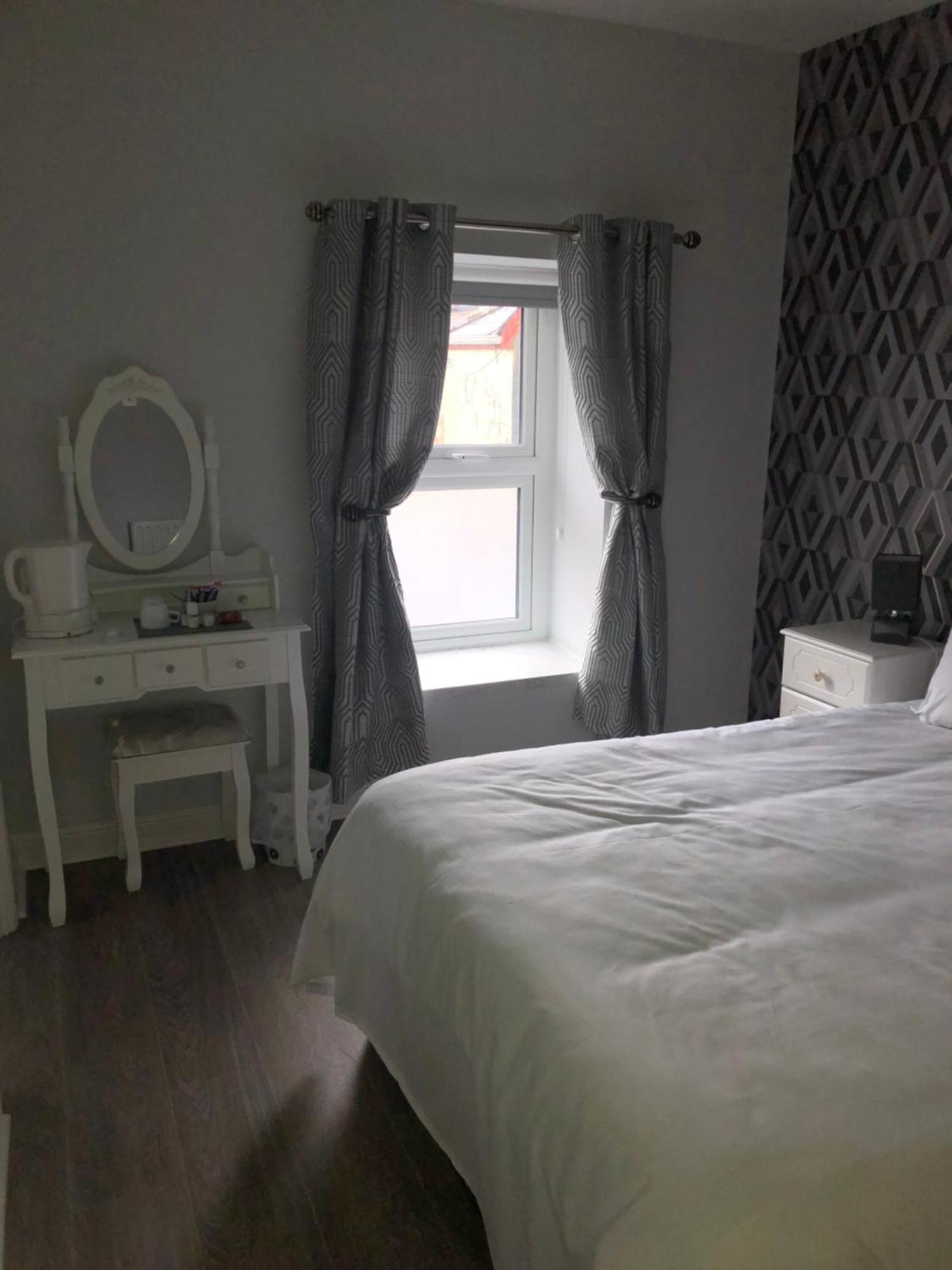 Fiddlestone Bar And B&B เบลลีค ภายนอก รูปภาพ